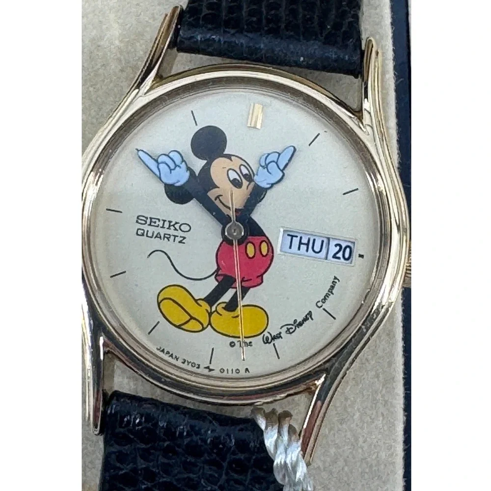 New Seiko Mickey Mouse Watch Womens Gold Leather Vintage Disney 3Y03-0049 Box